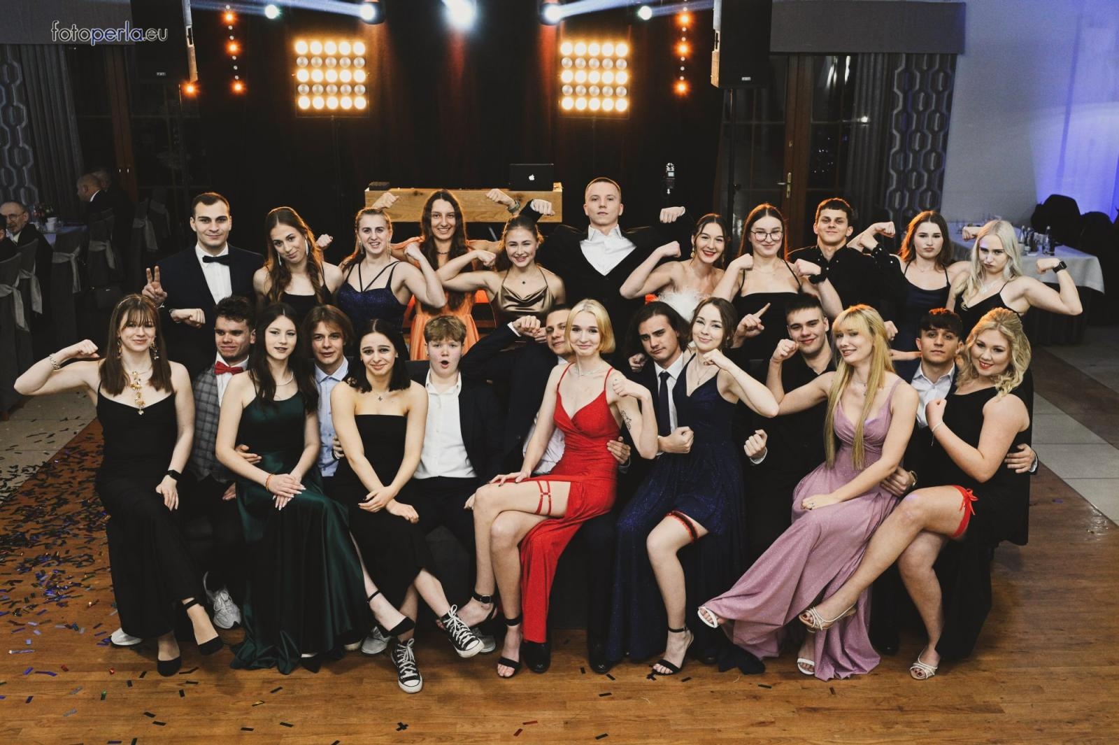 Zdjęcie w galerii na portalu naszraciborz.pl: Zabawa do białego rana. Studniówka ZSOMS na bis! wiadomości z regionu