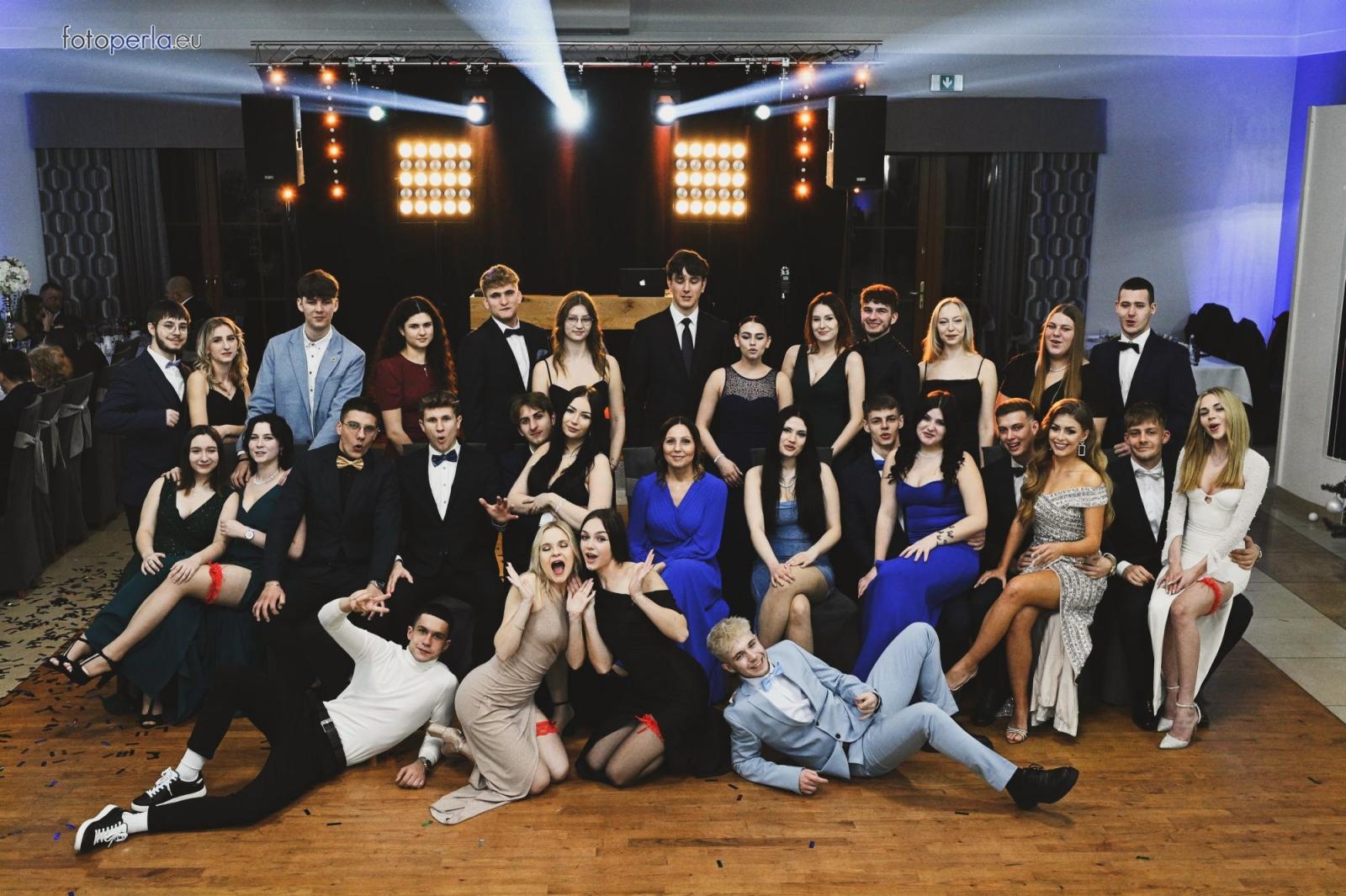 Zdjęcie w galerii na portalu naszraciborz.pl: Zabawa do białego rana. Studniówka ZSOMS na bis! wiadomości z regionu