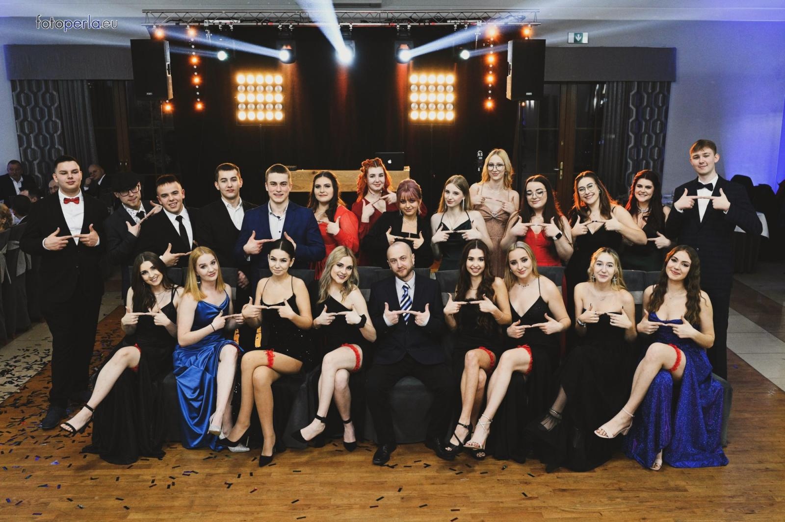 Zdjęcie w galerii na portalu naszraciborz.pl: Zabawa do białego rana. Studniówka ZSOMS na bis! wiadomości z regionu