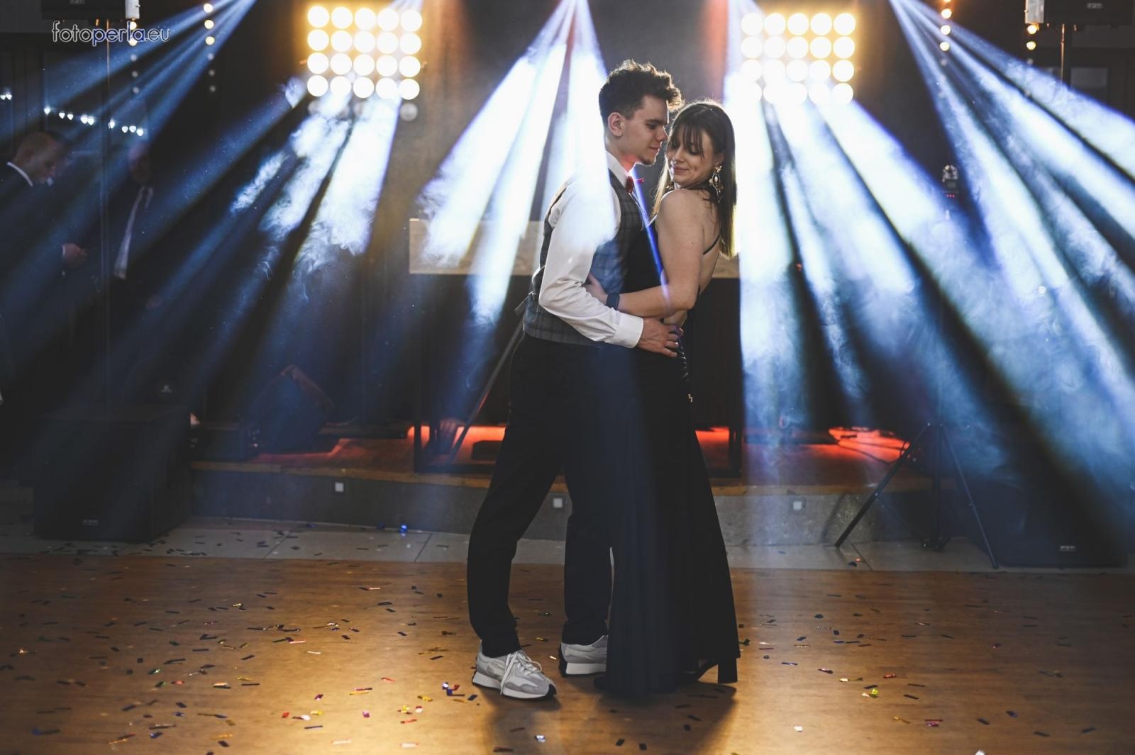 Zdjęcie w galerii na portalu naszraciborz.pl: Zabawa do białego rana. Studniówka ZSOMS na bis! wiadomości z regionu