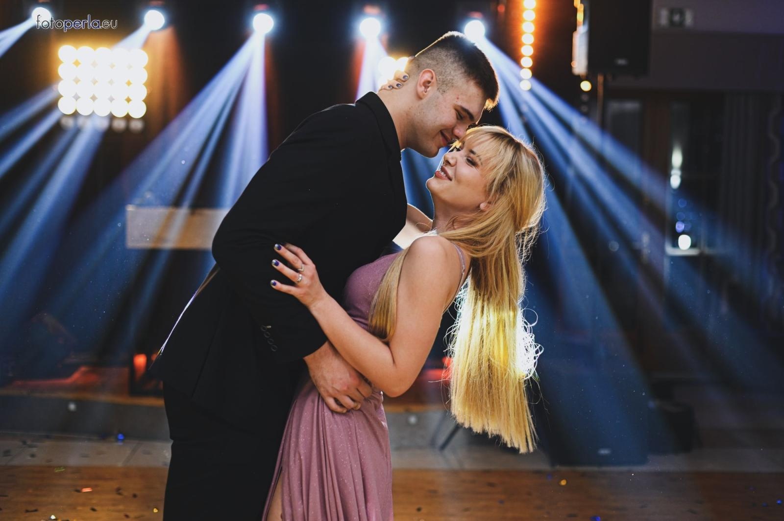 Zdjęcie w galerii na portalu naszraciborz.pl: Zabawa do białego rana. Studniówka ZSOMS na bis! wiadomości z regionu