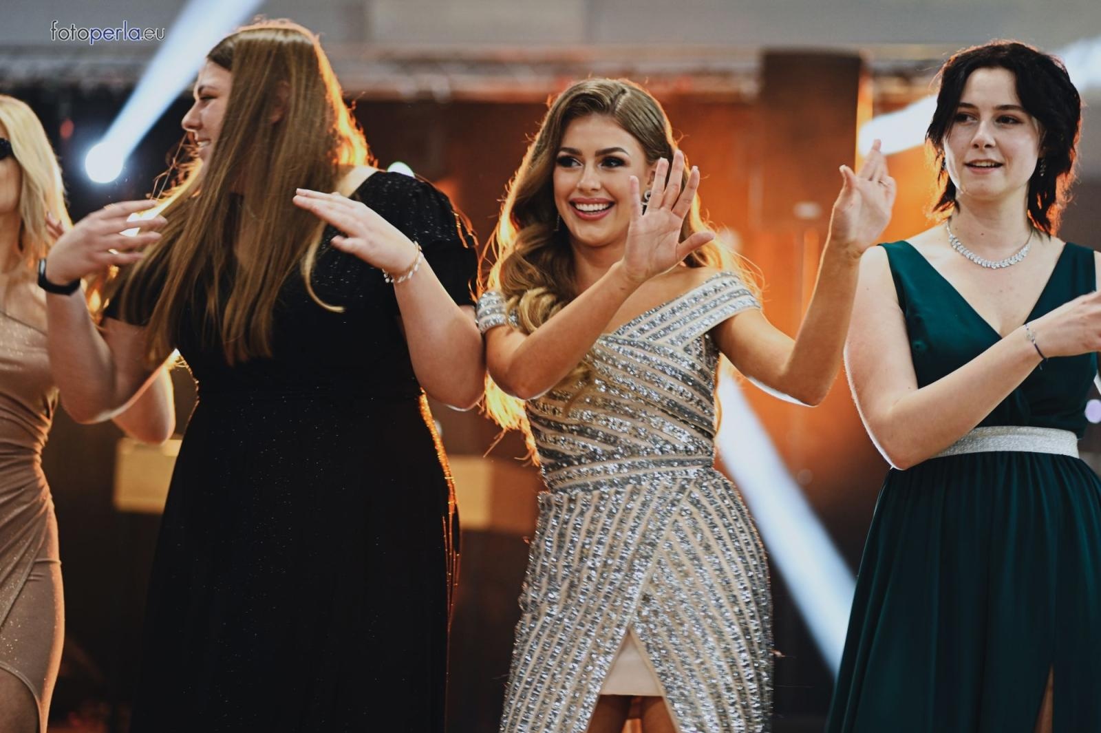 Zdjęcie w galerii na portalu naszraciborz.pl: Zabawa do białego rana. Studniówka ZSOMS na bis! wiadomości z regionu