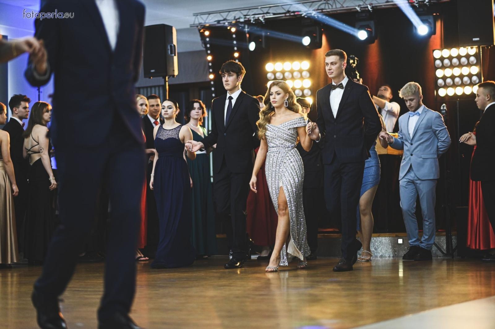 Zdjęcie w galerii na portalu naszraciborz.pl: Zabawa do białego rana. Studniówka ZSOMS na bis! wiadomości z regionu