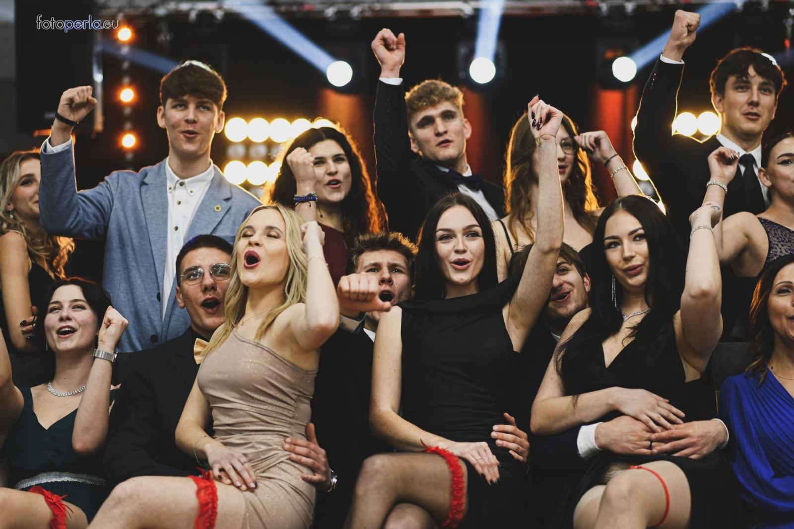 Zdjęcie w galerii na portalu naszraciborz.pl: Zabawa do białego rana. Studniówka ZSOMS na bis! wiadomości z regionu