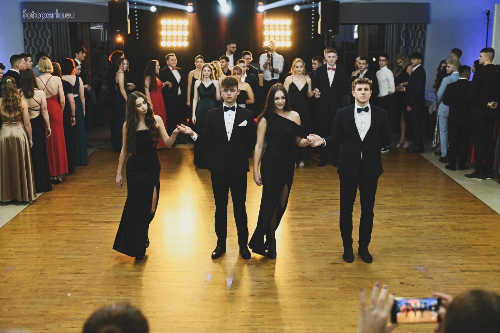 Zdjęcie w galerii na portalu naszraciborz.pl: Zabawa do białego rana. Studniówka ZSOMS na bis! wiadomości z regionu