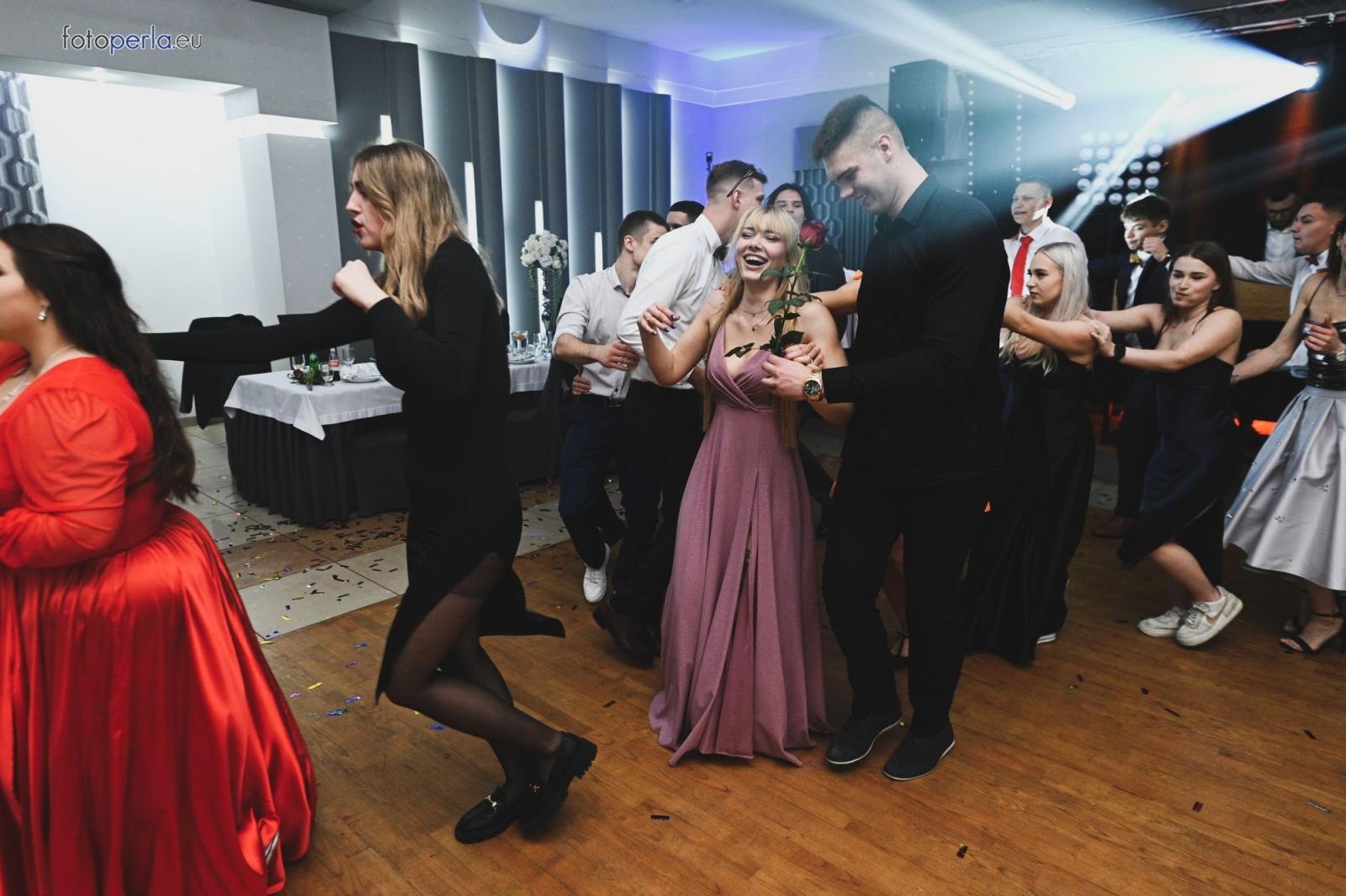 Zdjęcie w galerii na portalu naszraciborz.pl: Zabawa do białego rana. Studniówka ZSOMS na bis! wiadomości z regionu