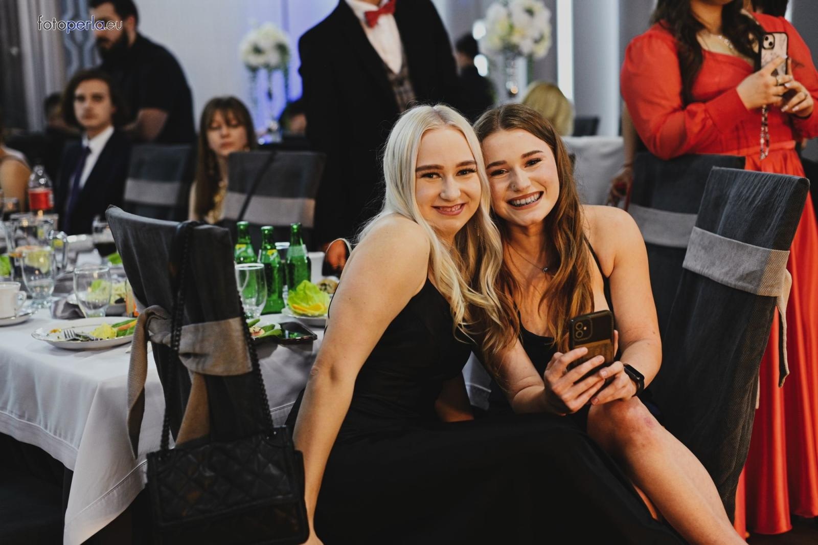 Zdjęcie w galerii na portalu naszraciborz.pl: Zabawa do białego rana. Studniówka ZSOMS na bis! wiadomości z regionu