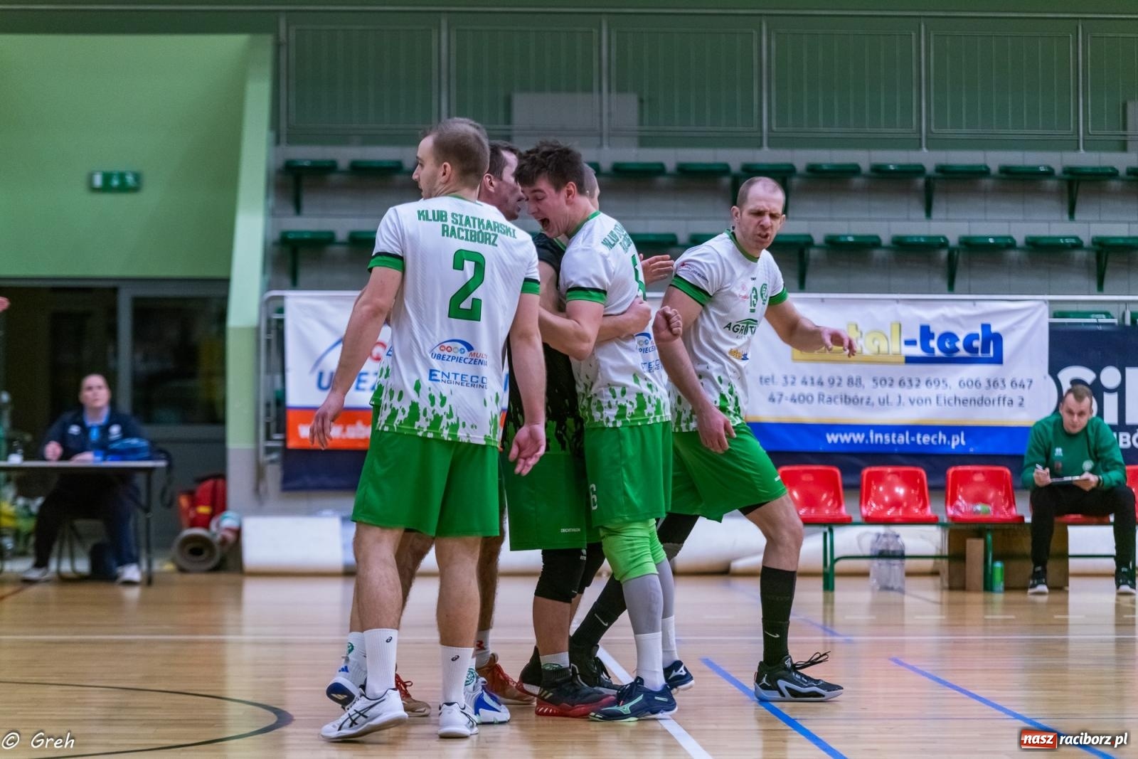 Zdjęcie w galerii na portalu naszraciborz.pl: Choć liderowi się postawili, punktów nie zdobyli [FOTO i WIDEO] wiadomości z regionu