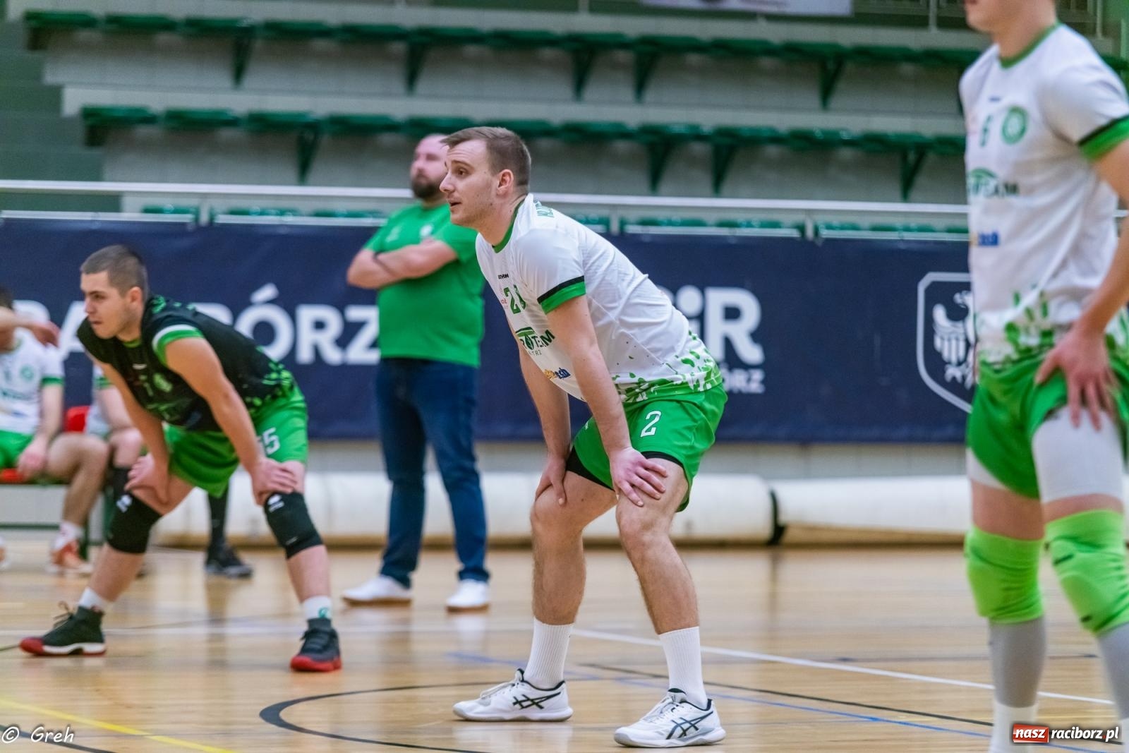 Zdjęcie w galerii na portalu naszraciborz.pl: Choć liderowi się postawili, punktów nie zdobyli [FOTO i WIDEO] wiadomości z regionu