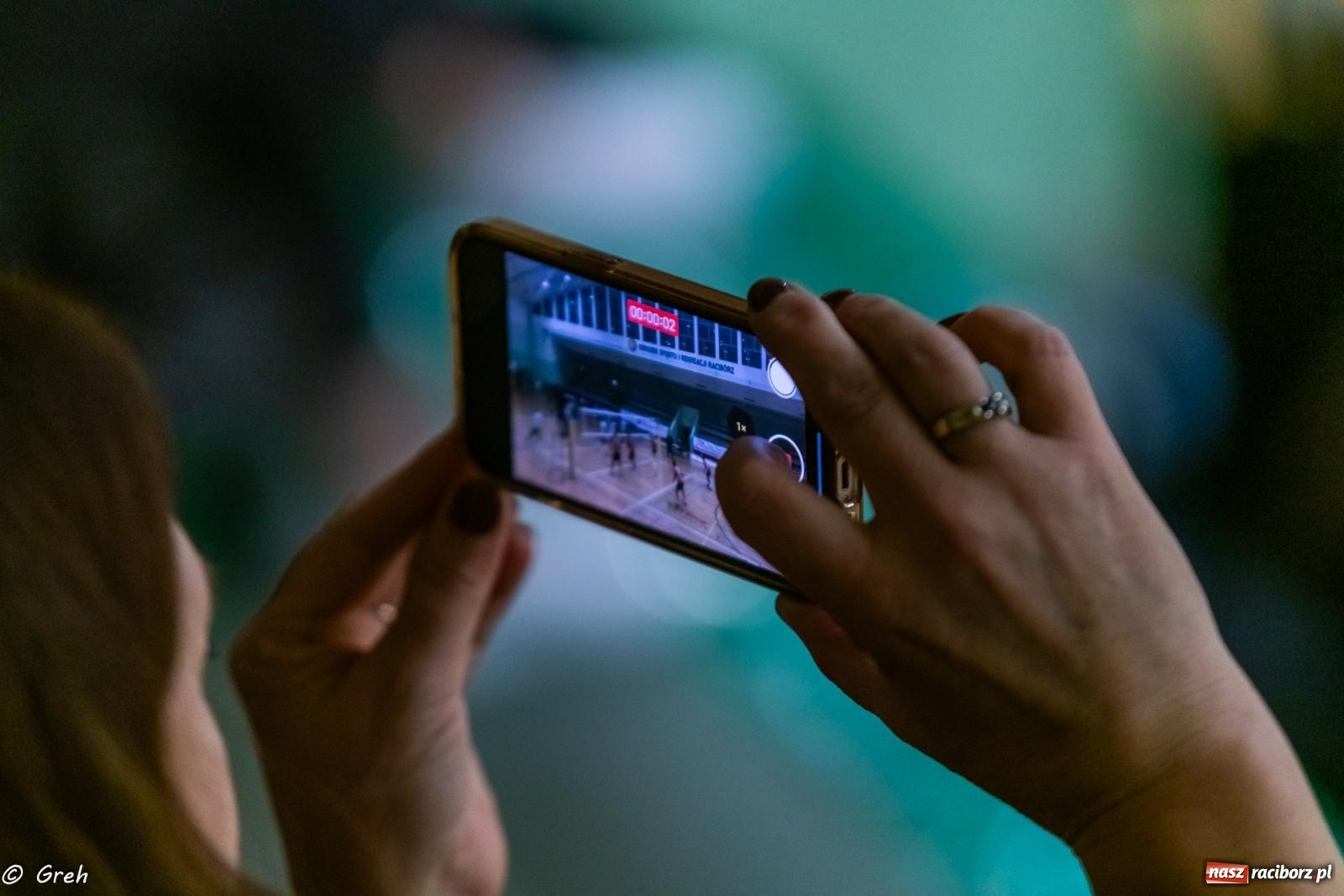 Zdjęcie w galerii na portalu naszraciborz.pl: Choć liderowi się postawili, punktów nie zdobyli [FOTO i WIDEO] wiadomości z regionu