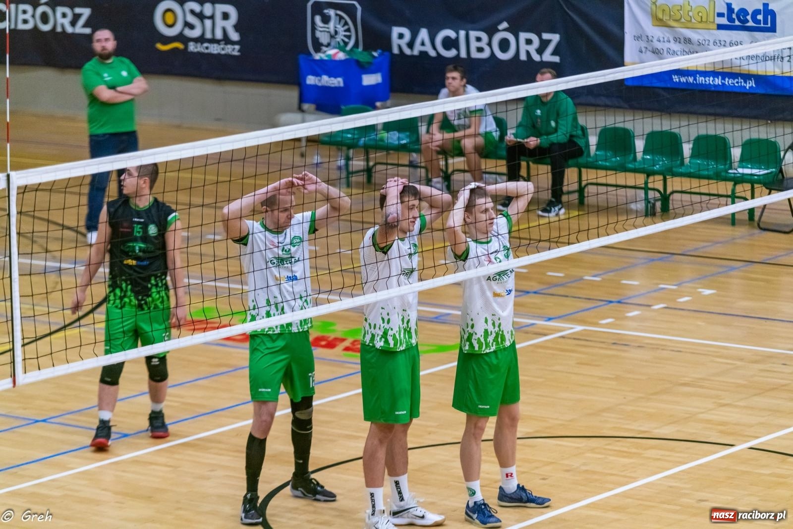 Zdjęcie w galerii na portalu naszraciborz.pl: Choć liderowi się postawili, punktów nie zdobyli [FOTO i WIDEO] wiadomości z regionu