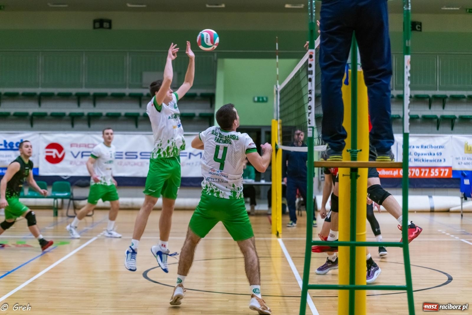 Zdjęcie w galerii na portalu naszraciborz.pl: Choć liderowi się postawili, punktów nie zdobyli [FOTO i WIDEO] wiadomości z regionu