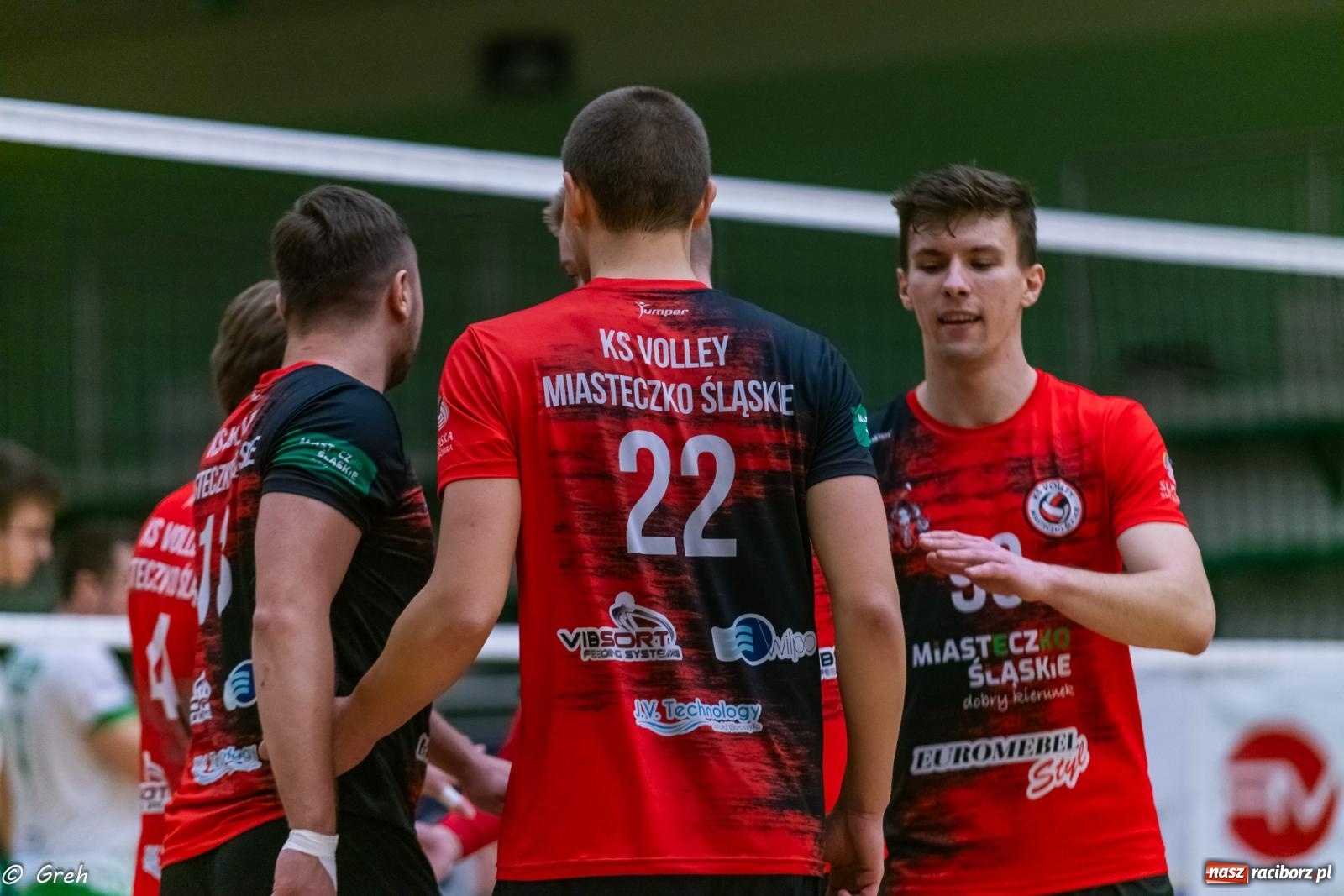 Zdjęcie w galerii na portalu naszraciborz.pl: Choć liderowi się postawili, punktów nie zdobyli [FOTO i WIDEO] wiadomości z regionu