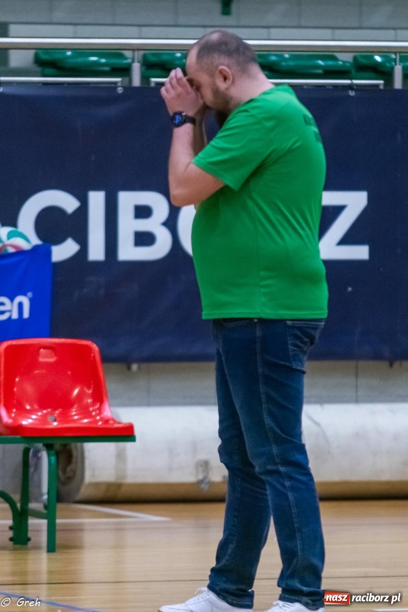 Zdjęcie w galerii na portalu naszraciborz.pl: Choć liderowi się postawili, punktów nie zdobyli [FOTO i WIDEO] wiadomości z regionu