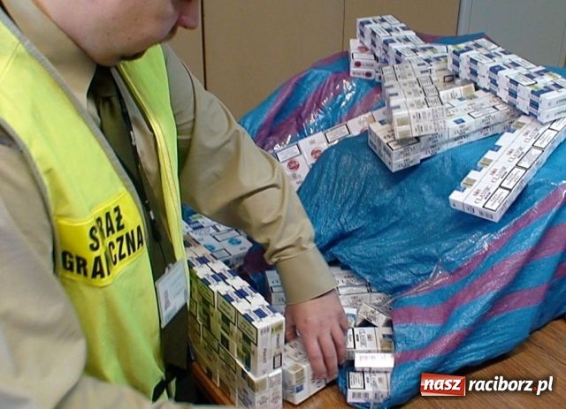 Zdjęcie w galerii na portalu naszraciborz.pl: ŚOSG: Zatrzymane nielegalne papierosy wiadomości z regionu