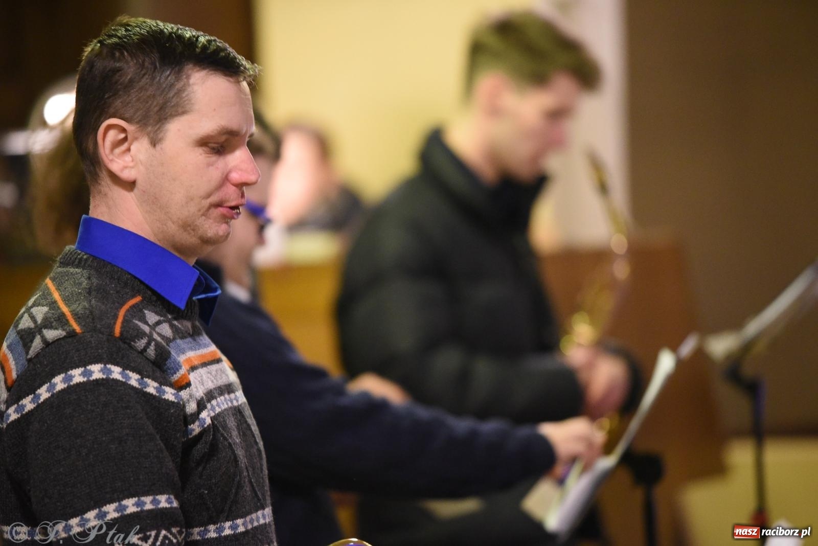 Zdjęcie w galerii na portalu naszraciborz.pl: Goście z Opola zagrali w okrąglaku [FOTO] wiadomości z regionu