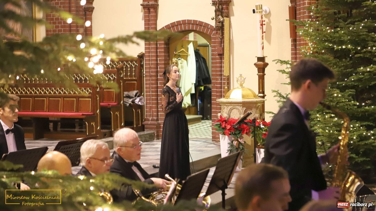 Zdjęcie w galerii na portalu naszraciborz.pl: Świąteczny koncert Orkiestry Dętej z Krzyżanowic [FOTO i WIDEO] wiadomości z regionu