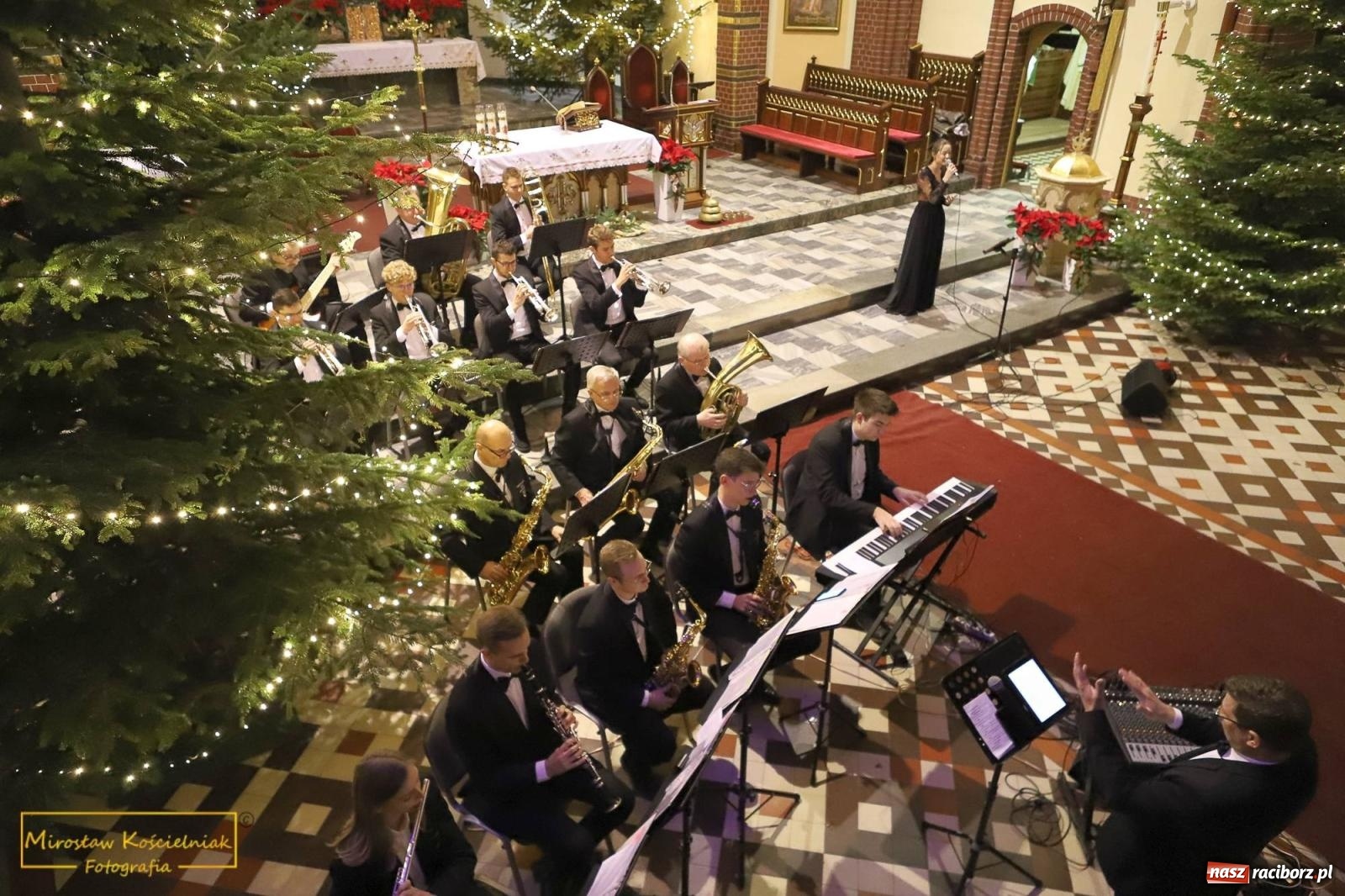 Zdjęcie w galerii na portalu naszraciborz.pl: Świąteczny koncert Orkiestry Dętej z Krzyżanowic [FOTO i WIDEO] wiadomości z regionu