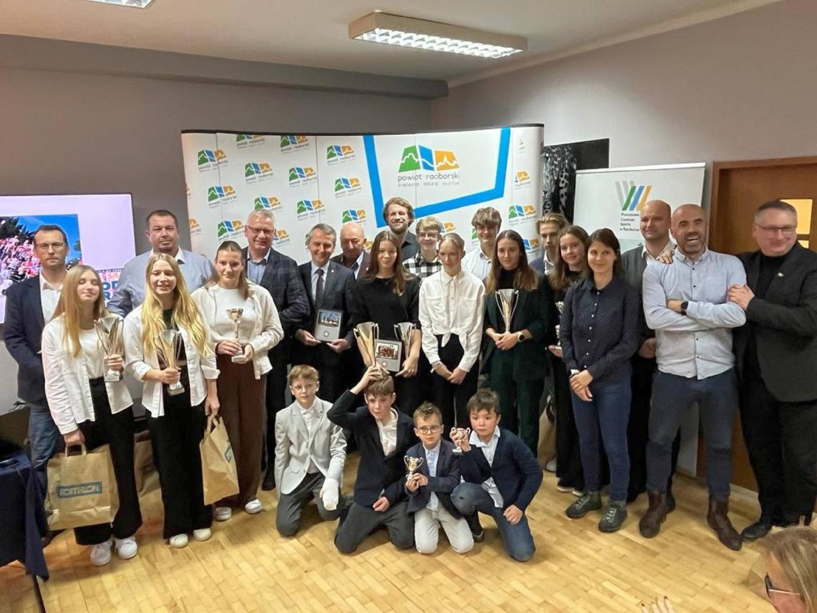 Zdjęcie w galerii na portalu naszraciborz.pl: Wodniacy z RTW podsumowali sezon wiadomości z regionu