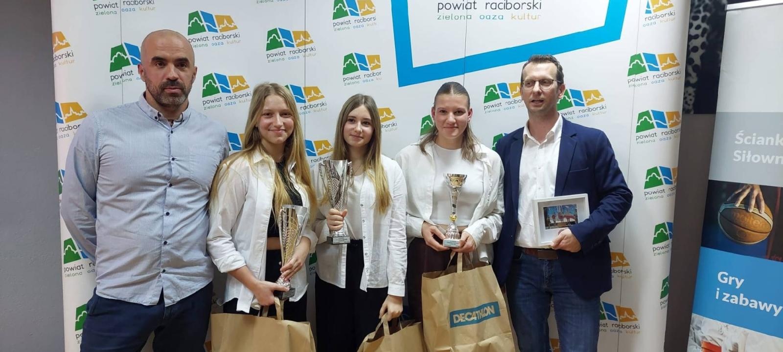 Zdjęcie w galerii na portalu naszraciborz.pl: Wodniacy z RTW podsumowali sezon wiadomości z regionu