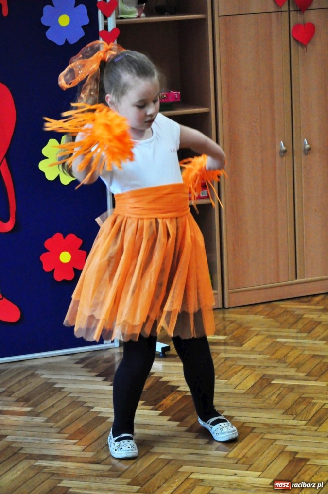 Zdjęcie w galerii na portalu naszraciborz.pl: Walentynkowe konkurencje w SP 13 wiadomości z regionu