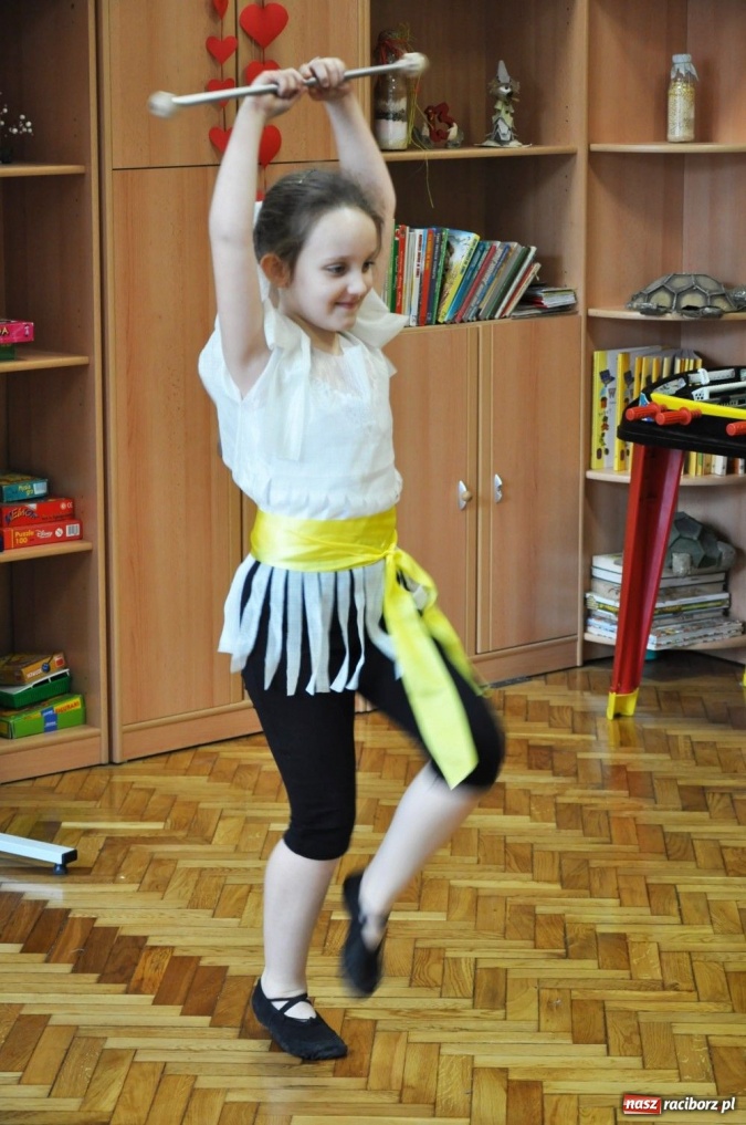 Zdjęcie w galerii na portalu naszraciborz.pl: Walentynkowe konkurencje w SP 13 wiadomości z regionu