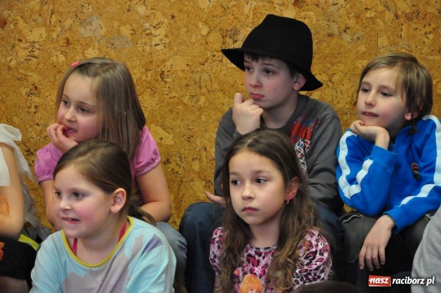 Zdjęcie w galerii na portalu naszraciborz.pl: Walentynkowe konkurencje w SP 13 wiadomości z regionu