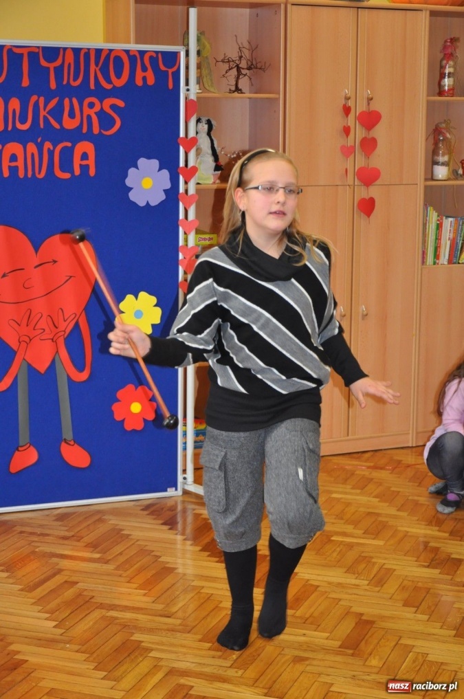 Zdjęcie w galerii na portalu naszraciborz.pl: Walentynkowe konkurencje w SP 13 wiadomości z regionu