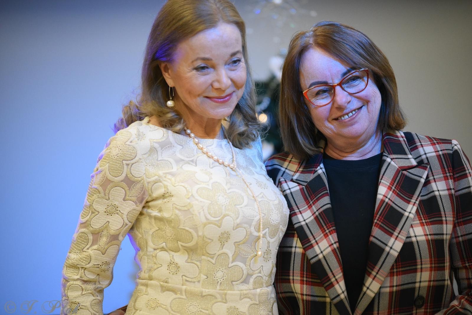 Zdjęcie w galerii na portalu naszraciborz.pl: Filmowa Gabriela z serialu Klan wystąpiła w Raciborzu wiadomości z regionu