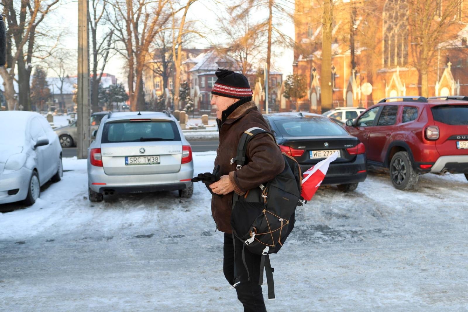 Zdjęcie w galerii na portalu naszraciborz.pl: Protest Wolnych Polaków. Blisko 60 osób zmierza do stolicy z Raciborza wiadomości z regionu