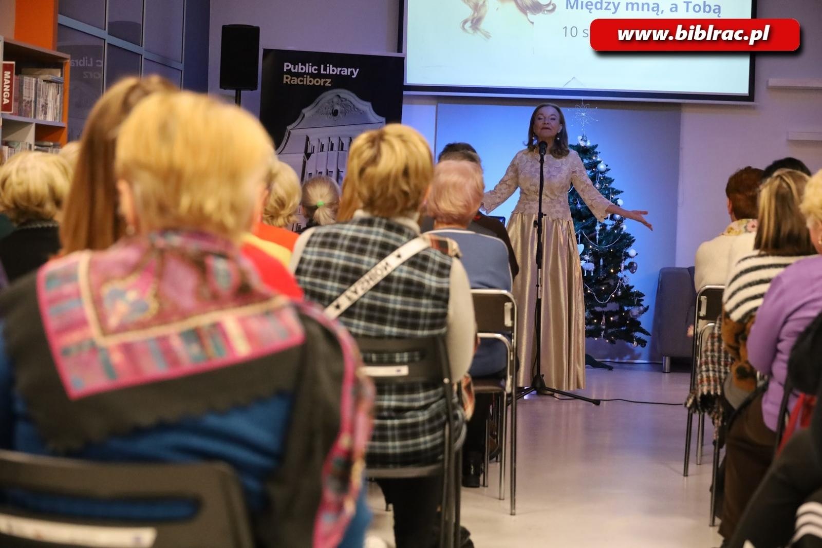 Zdjęcie w galerii na portalu naszraciborz.pl: Żeby nam się jeszcze chciało! Laura Łącz wystąpiła w raciborskiej bibliotece wiadomości z regionu