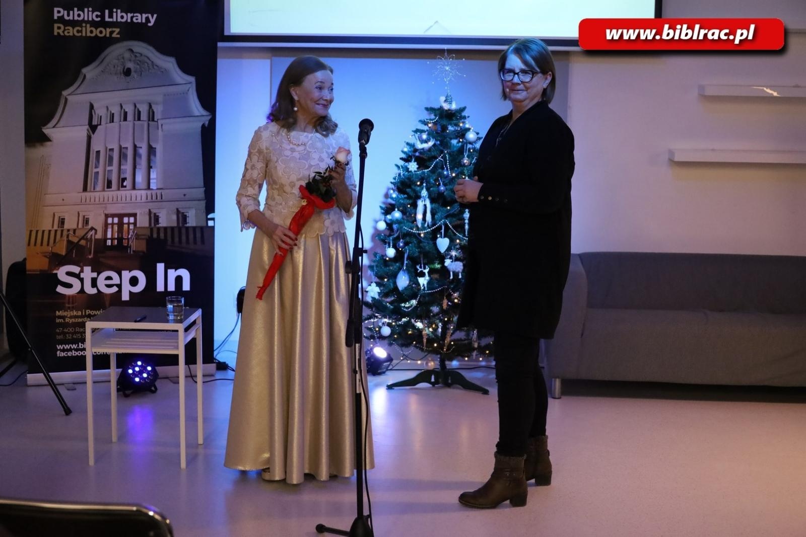 Zdjęcie w galerii na portalu naszraciborz.pl: Żeby nam się jeszcze chciało! Laura Łącz wystąpiła w raciborskiej bibliotece wiadomości z regionu