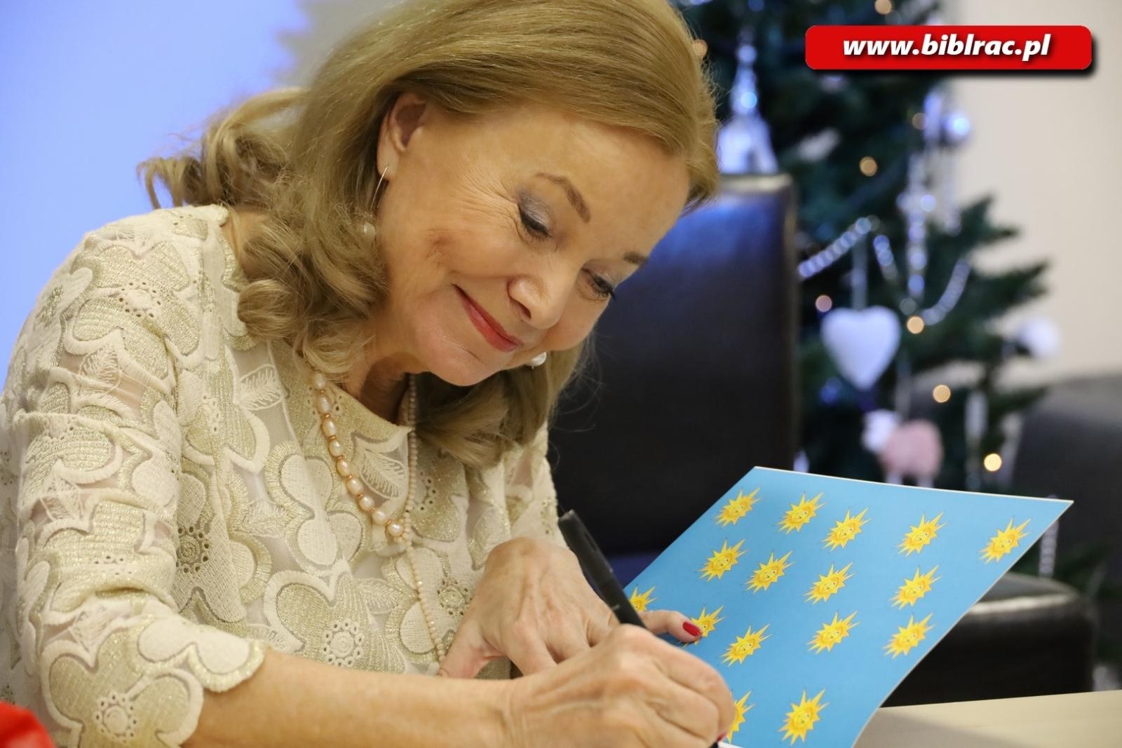 Zdjęcie w galerii na portalu naszraciborz.pl: Żeby nam się jeszcze chciało! Laura Łącz wystąpiła w raciborskiej bibliotece wiadomości z regionu