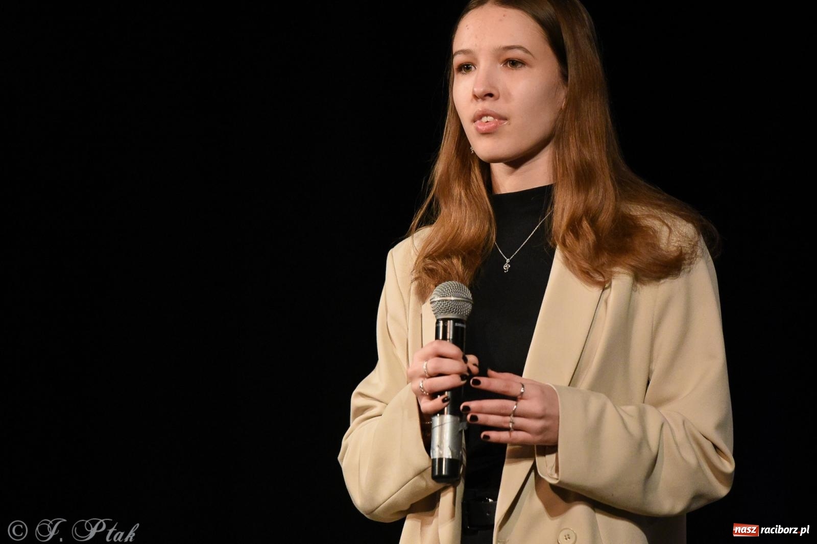 Zdjęcie w galerii na portalu naszraciborz.pl: Orkiestra Kameralna RCK i Perspektywa na debiucie Koncertów zimowych wiadomości z regionu