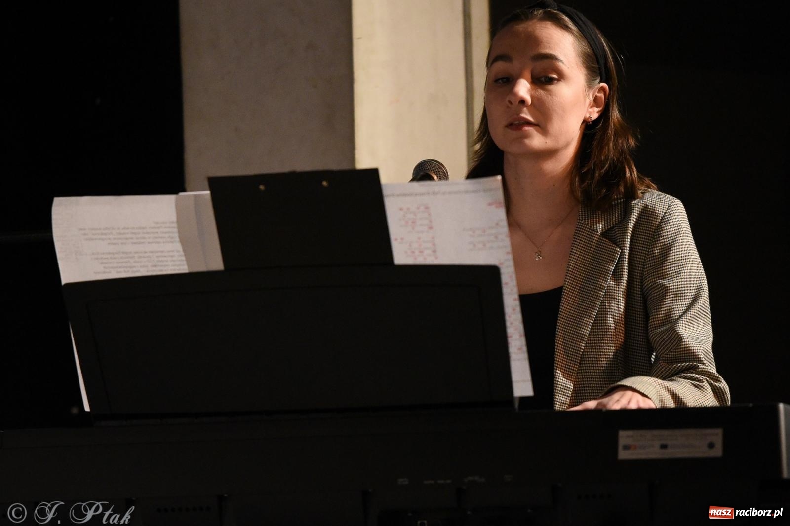 Zdjęcie w galerii na portalu naszraciborz.pl: Orkiestra Kameralna RCK i Perspektywa na debiucie Koncertów zimowych wiadomości z regionu