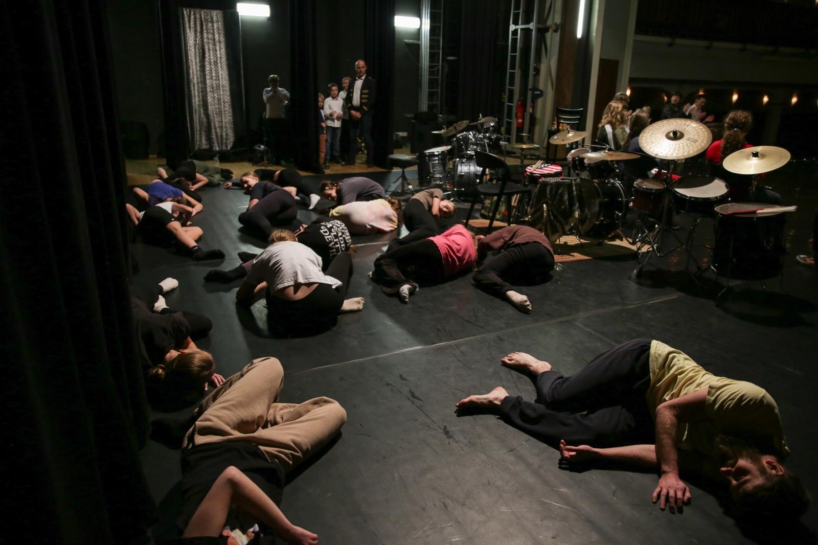 Zdjęcie w galerii na portalu naszraciborz.pl: Awangardowa Edukacja Kulturalna B. Schaeffera w RCK [FOTO i WIDEO] wiadomości z regionu