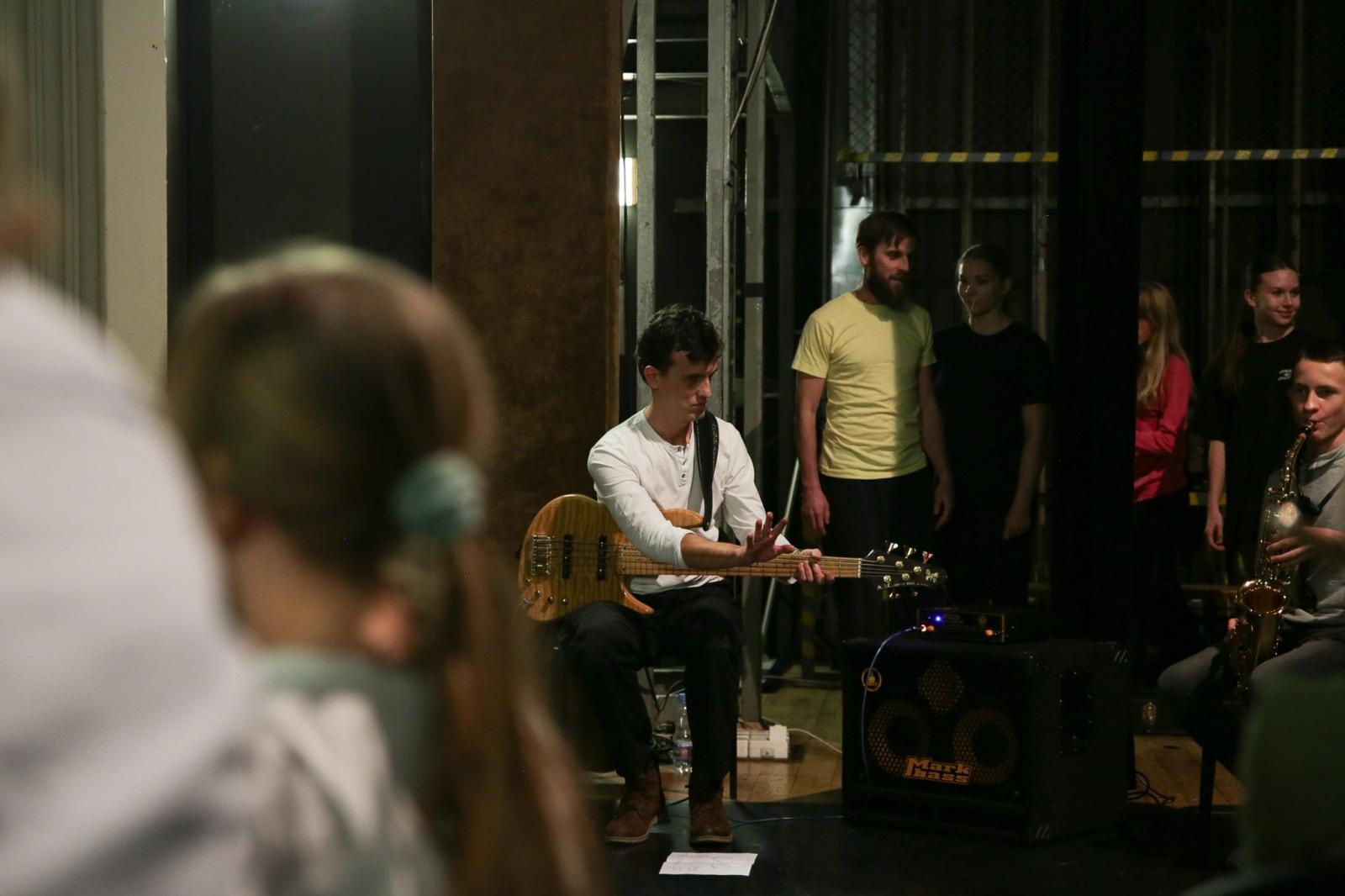 Zdjęcie w galerii na portalu naszraciborz.pl: Awangardowa Edukacja Kulturalna B. Schaeffera w RCK [FOTO i WIDEO] wiadomości z regionu