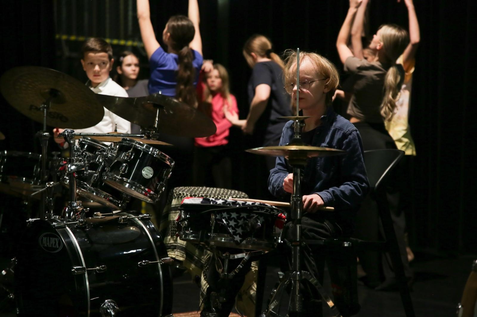 Zdjęcie w galerii na portalu naszraciborz.pl: Awangardowa Edukacja Kulturalna B. Schaeffera w RCK [FOTO i WIDEO] wiadomości z regionu