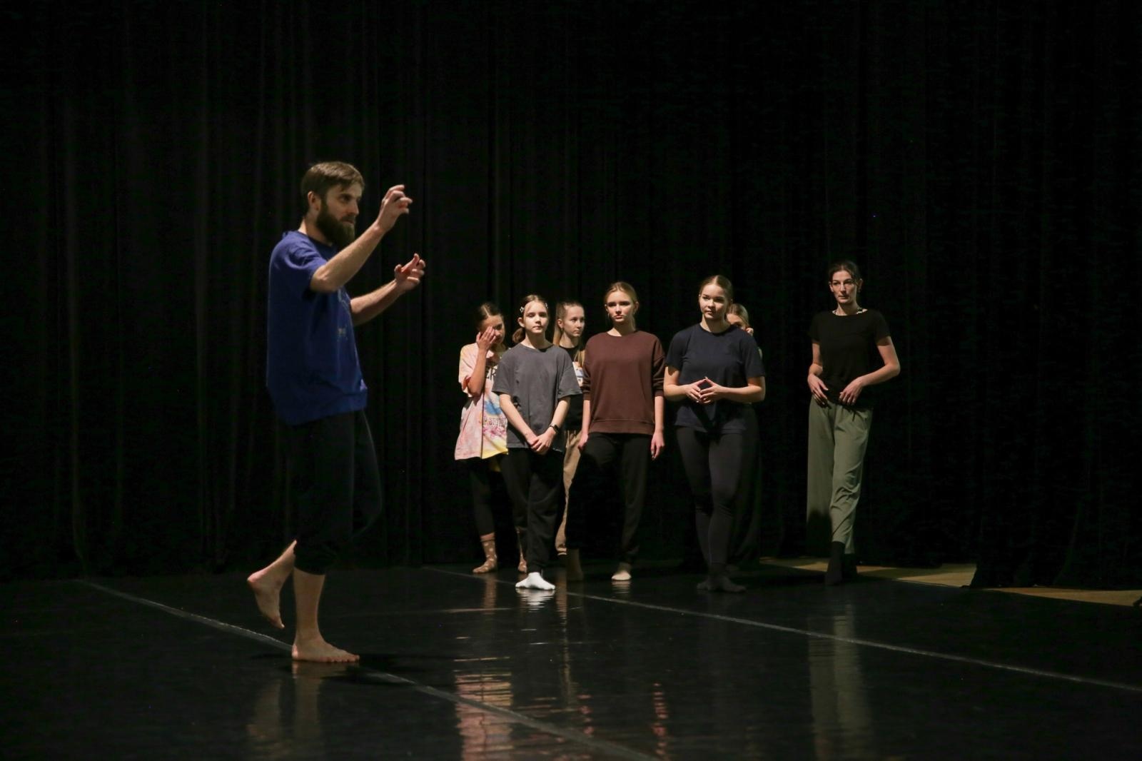 Zdjęcie w galerii na portalu naszraciborz.pl: Awangardowa Edukacja Kulturalna B. Schaeffera w RCK [FOTO i WIDEO] wiadomości z regionu