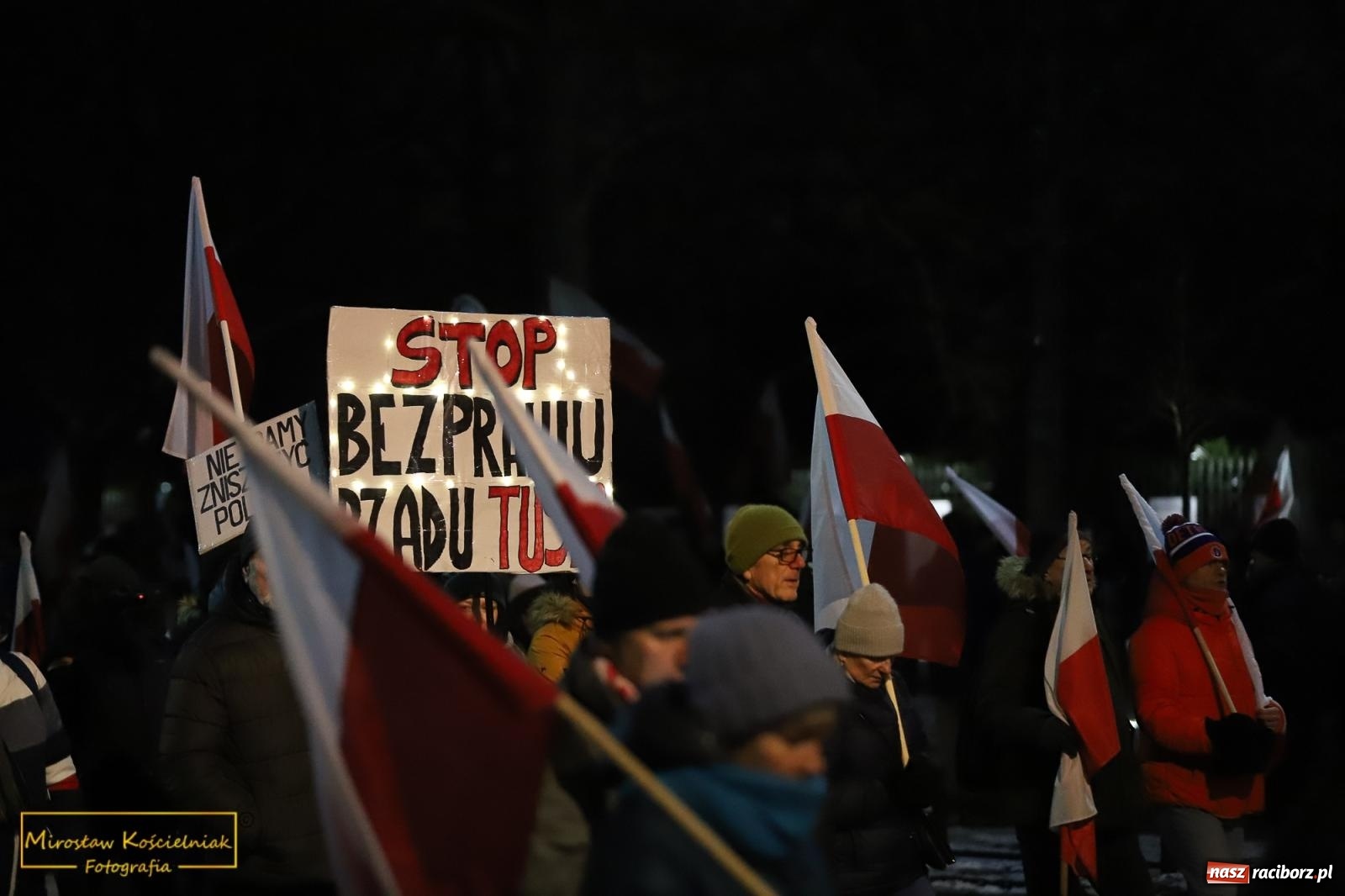 Zdjęcie w galerii na portalu naszraciborz.pl: Protest wolnych Polaków - grupa raciborska [FOTO i WIDEO] wiadomości z regionu