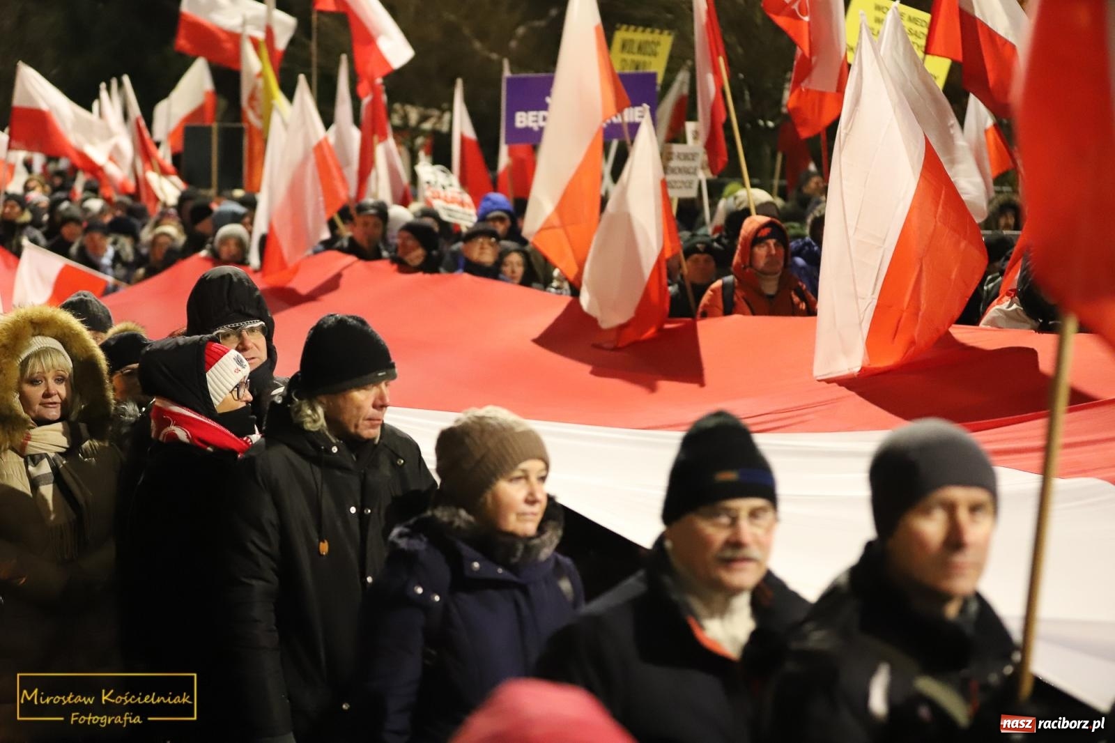 Zdjęcie w galerii na portalu naszraciborz.pl: Protest wolnych Polaków - grupa raciborska [FOTO i WIDEO] wiadomości z regionu