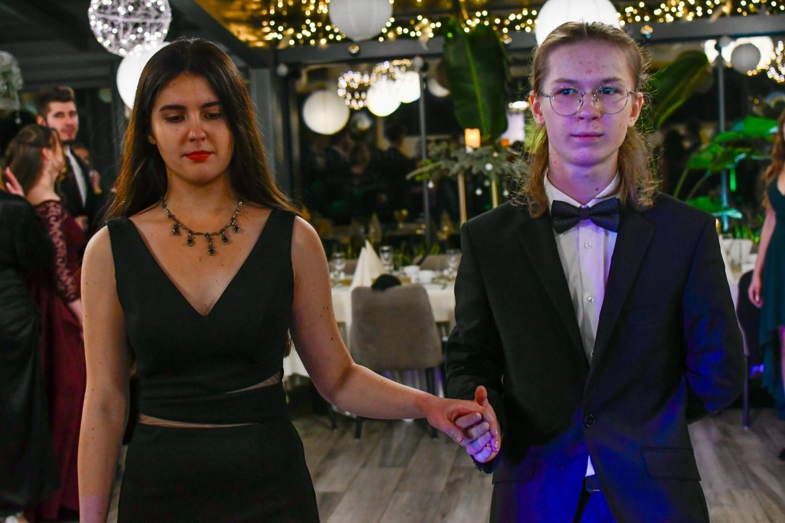 Zdjęcie w galerii na portalu naszraciborz.pl: Studniówka Diecezjalnego LO w Raciborzu [FOTO i WIDEO] wiadomości z regionu