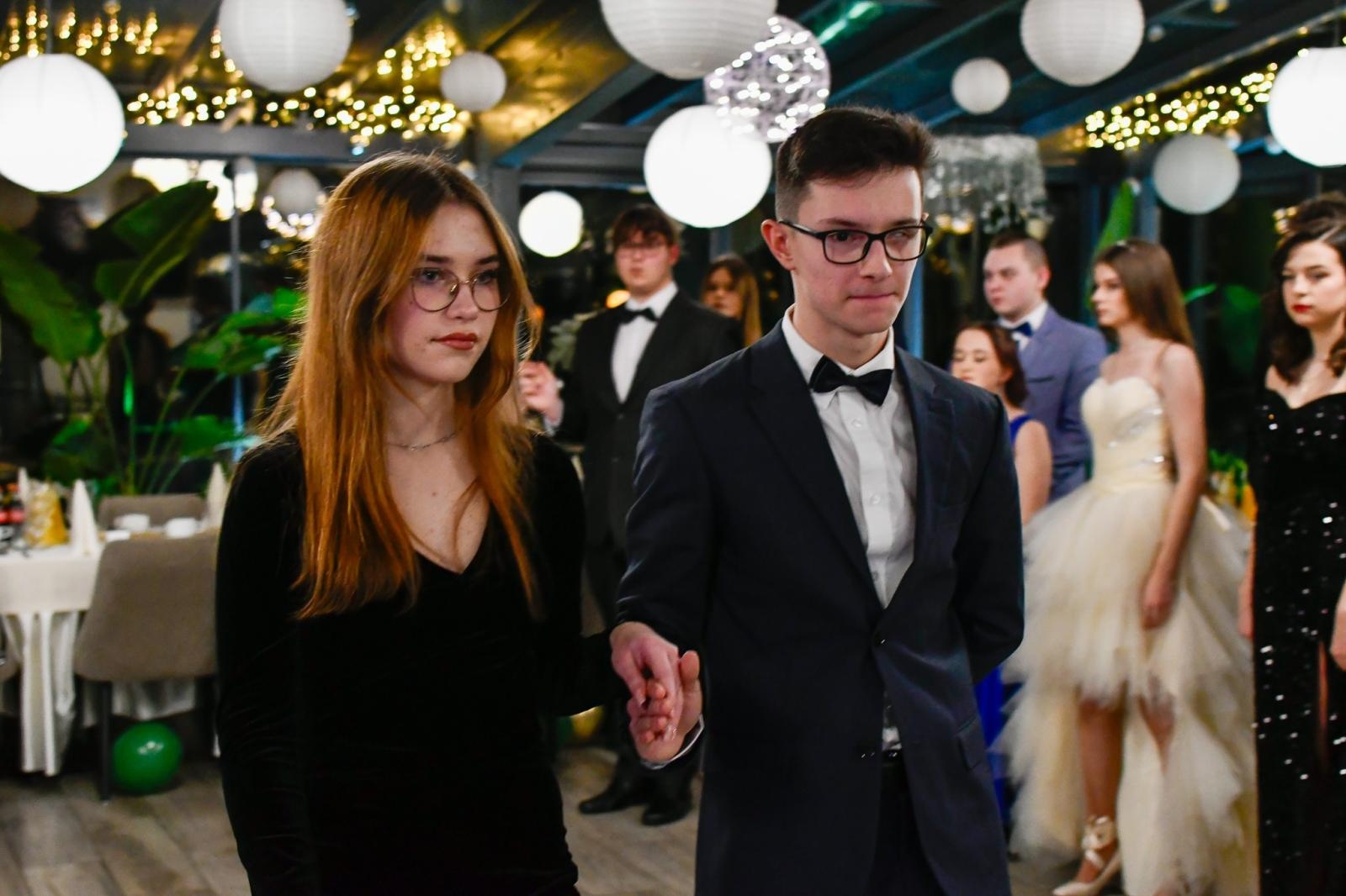 Zdjęcie w galerii na portalu naszraciborz.pl: Studniówka Diecezjalnego LO w Raciborzu [FOTO i WIDEO] wiadomości z regionu