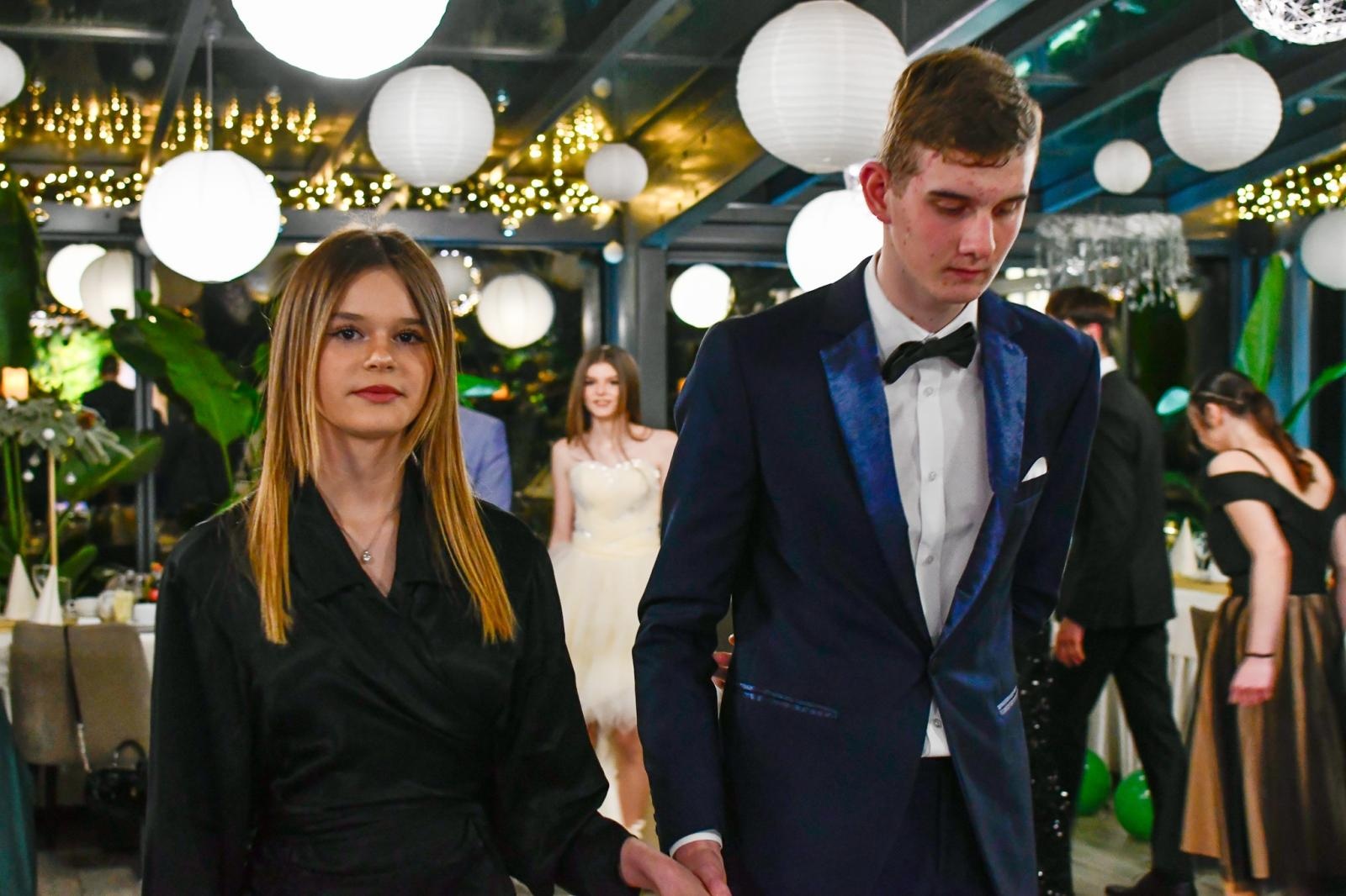 Zdjęcie w galerii na portalu naszraciborz.pl: Studniówka Diecezjalnego LO w Raciborzu [FOTO i WIDEO] wiadomości z regionu