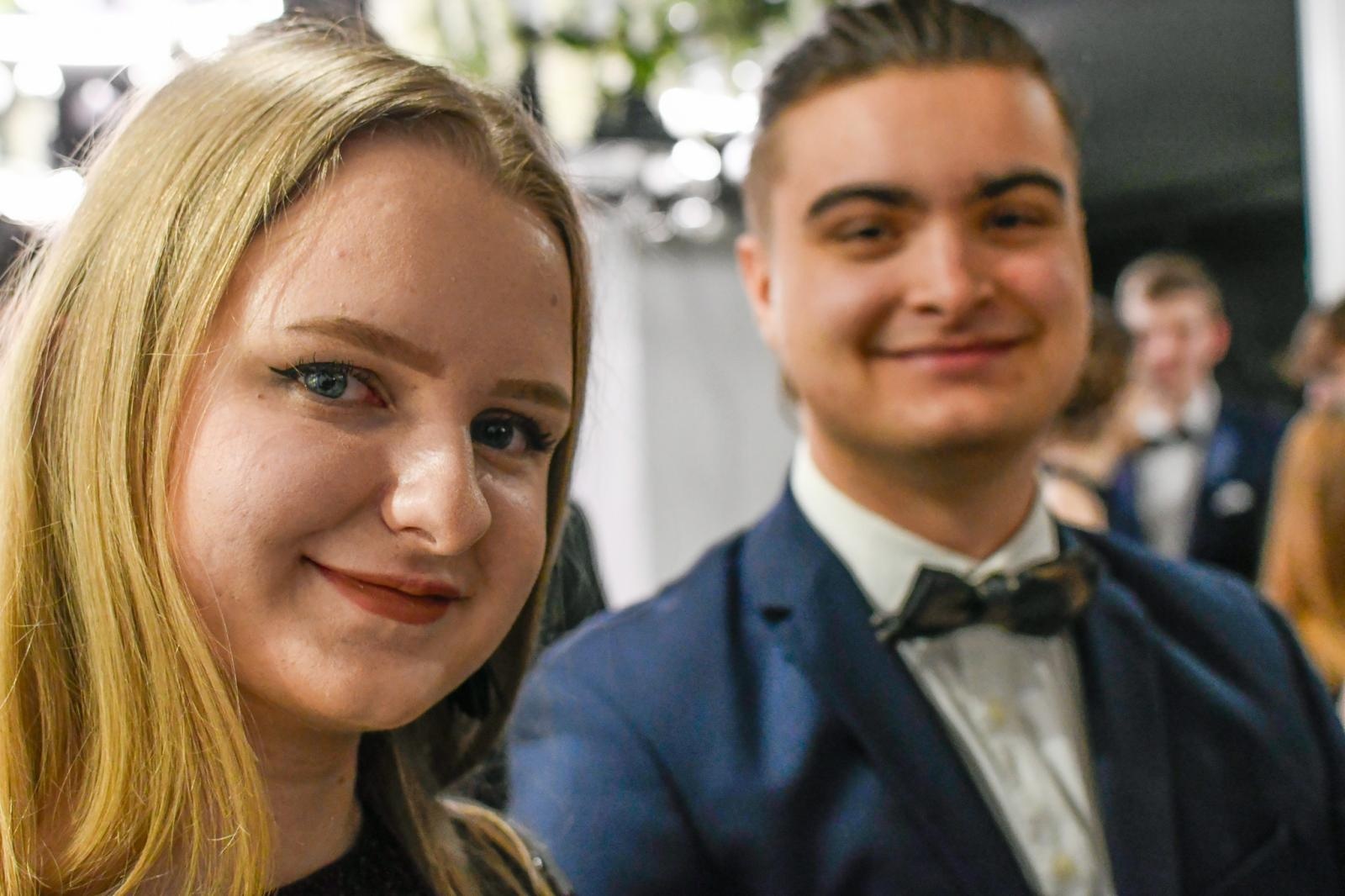 Zdjęcie w galerii na portalu naszraciborz.pl: Studniówka Diecezjalnego LO w Raciborzu [FOTO i WIDEO] wiadomości z regionu