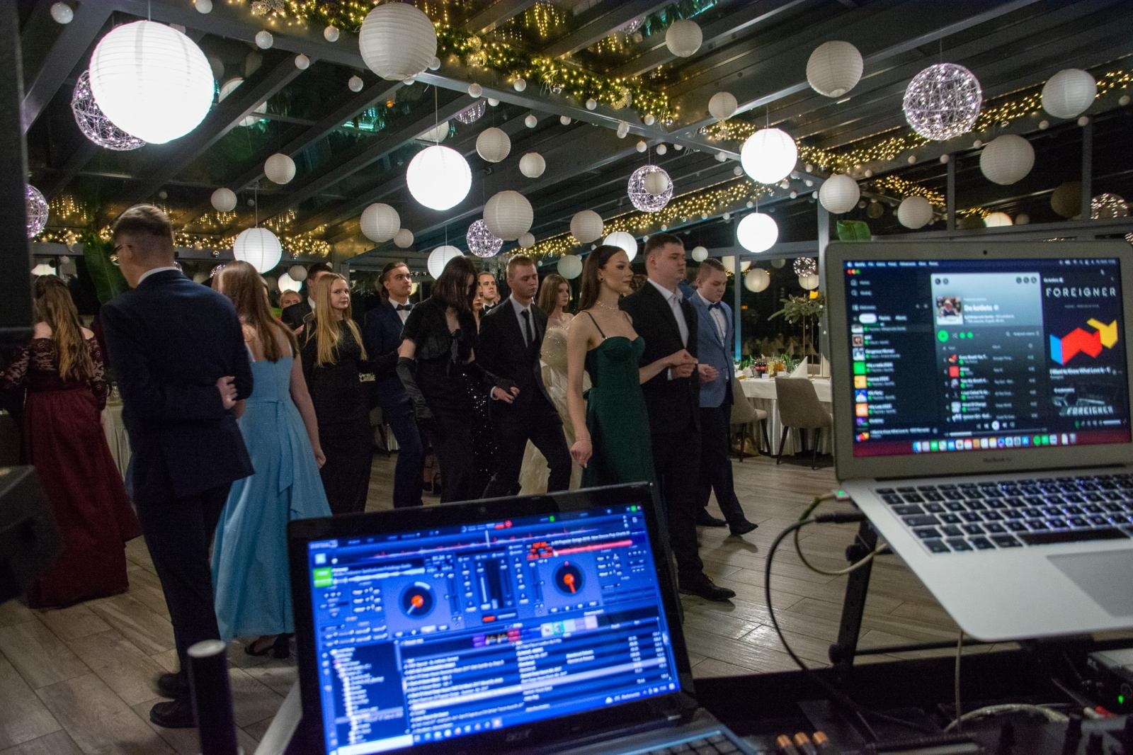 Zdjęcie w galerii na portalu naszraciborz.pl: Studniówka Diecezjalnego LO w Raciborzu [FOTO i WIDEO] wiadomości z regionu