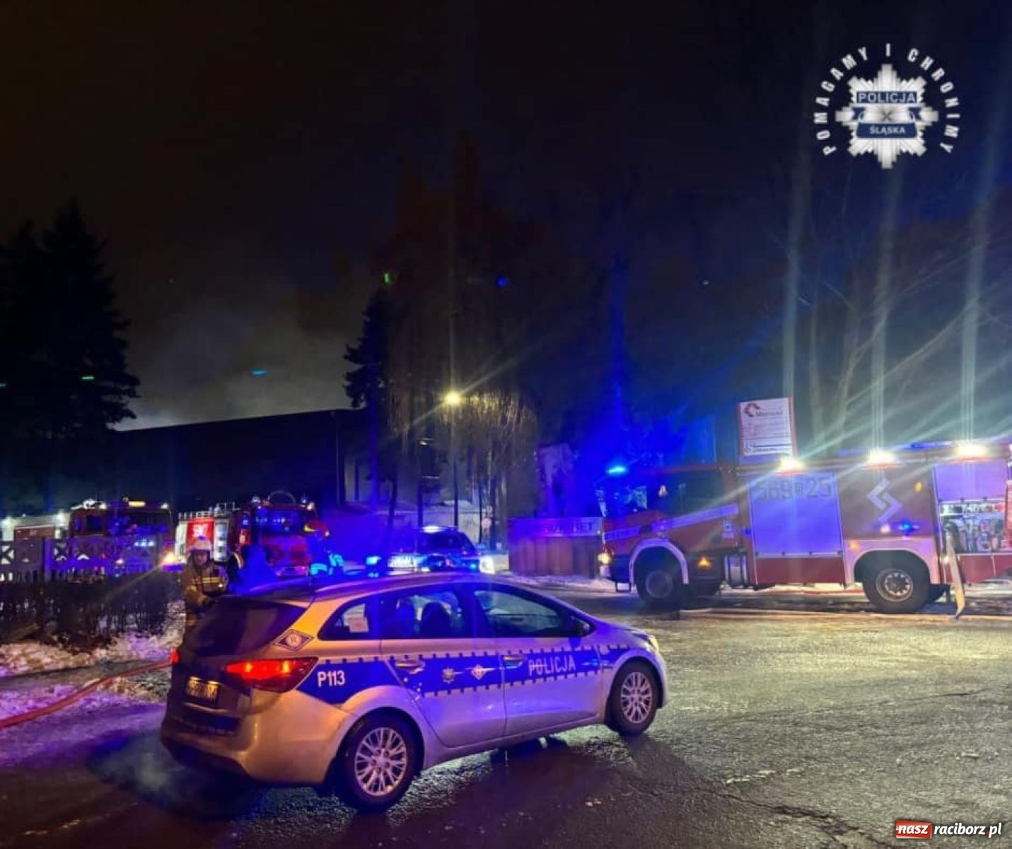 Zdjęcie w galerii na portalu naszraciborz.pl: W nocy spłonęła hala przy Łąkowej. Straty liczone w milionach [FOTO i WIDEO] wiadomości z regionu