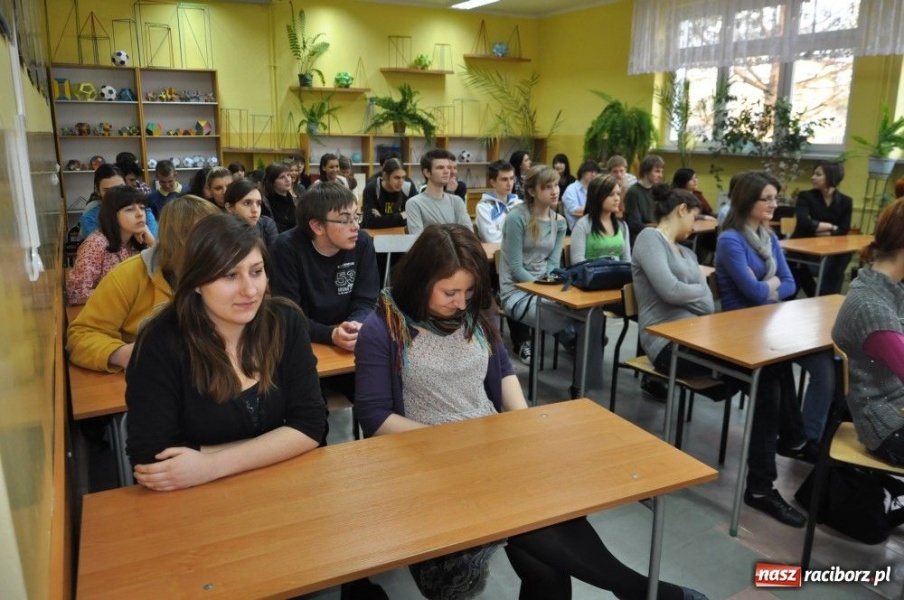 Zdjęcie w galerii na portalu naszraciborz.pl: 3-letni romans albo związek na całe życie... wiadomości z regionu