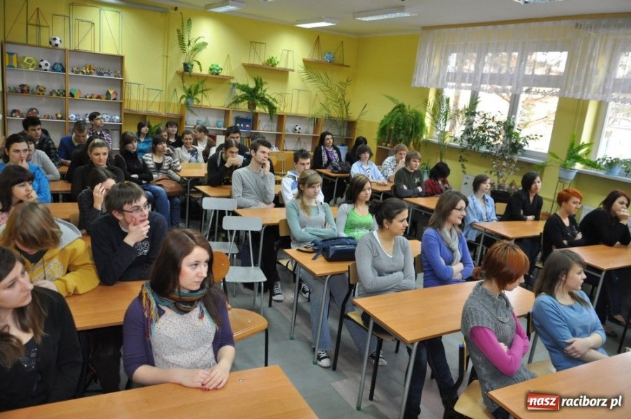 Zdjęcie w galerii na portalu naszraciborz.pl: 3-letni romans albo związek na całe życie... wiadomości z regionu