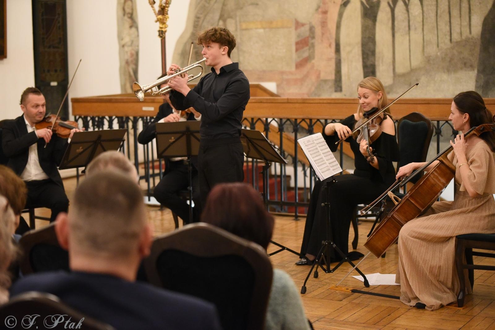 Zdjęcie w galerii na portalu naszraciborz.pl: O Sole Mio. Muzeum zaprosiło na koncert karnawałowy [FOTO i WIDEO] wiadomości z regionu